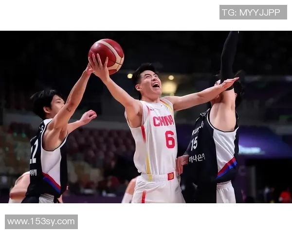 男篮两败韩国揪出最大罪人！2战13中0，球迷：自动退出国家队吧